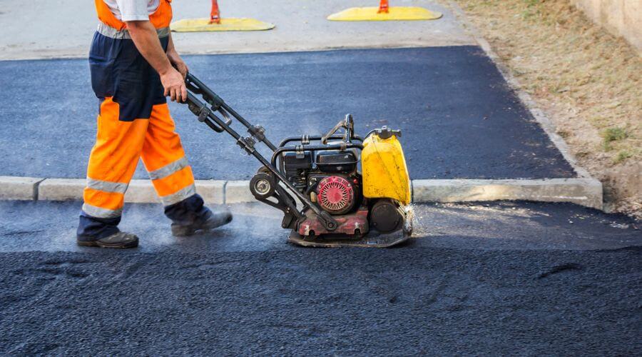 Professional gutter cleaning in Roundhead, OH